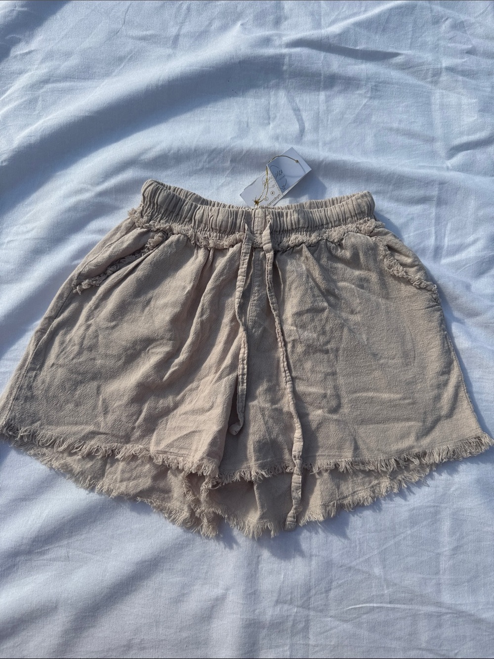 Blanco by Nature Women’s Linen-Blend Frayed Hem Shorts - Beige